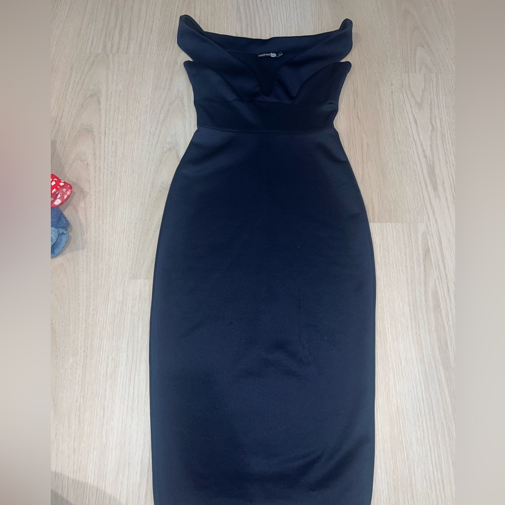 Off-Shoulder Deep V-Neck Bodycon Midi Dress - Navy - Picture 4 of 4